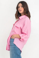 Camisa de lino oversized con bolsillos frontales