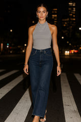 Pantalón denim fit flare con rotos