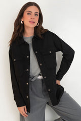 Sobrecamisa oversized de botones en contraste