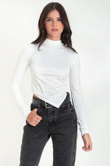 Top ajustado manga larga bajo frontal asimétrico