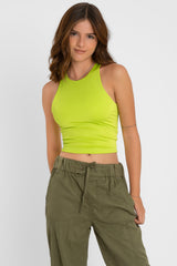 Top básico satinado sin mangas