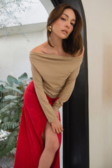 Top de hombros descubiertos manga larga seguida