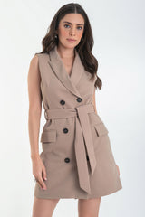 Vestido chaleco corto de fit recto con solapa