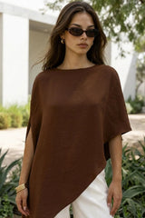 Blusa asimétrica con hombreras