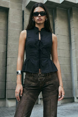 Sleeveless mandarin collar top
