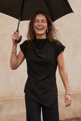 Blusa Soir asimétrica