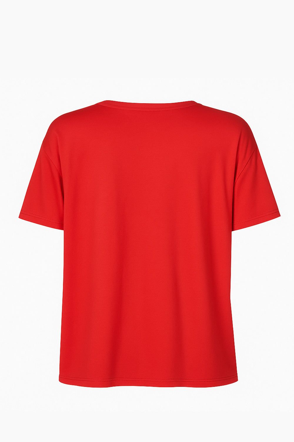 Camiseta básica de manga corta, cuello redondo y fit recto.