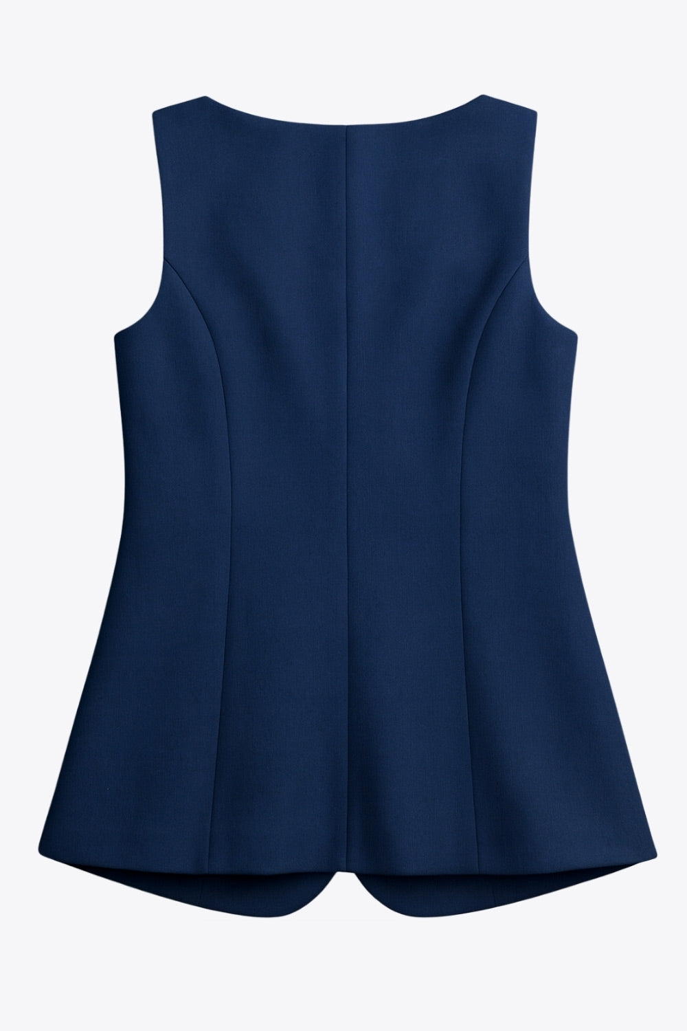 Chaleco largo de lino, fit recto, escote cuadrado, vivos decorativos frontales, bajo v frontal curveado con abertura y cierre con hilera de botones en contraste.