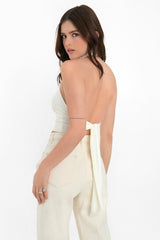 Crop top halter de cuello alto escote espalda