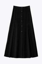 Falda midi de cintura alta con pretina, corte en a, aberturas frontales en bajo, botones decorativos y cierre posterior con cremallera oculta.
