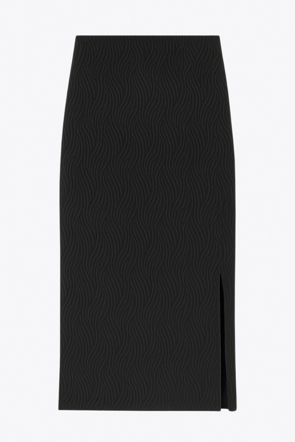 Falda midi de fit ajustado, cintura media elástica, abertura lateral en bajo y detalle de textura en tejido.
