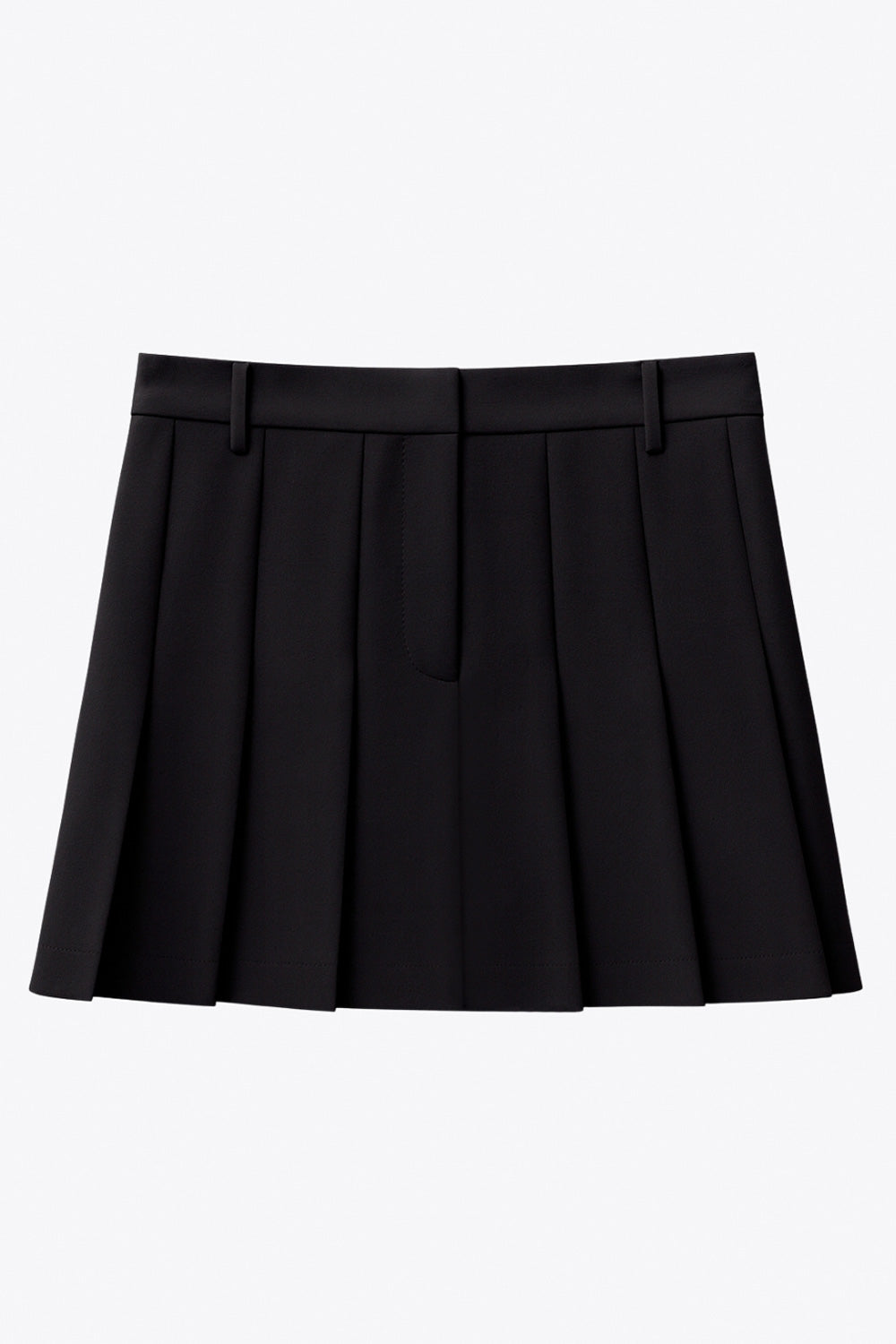 Falda short corto tableado, de cintura alta con pretina y trabillas, corte en a, cierre frontal con broche y cremallera ocultos.