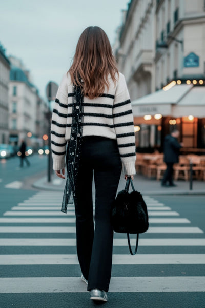 Legging ajustado de fit flare y cintura alta con pretina elástica.