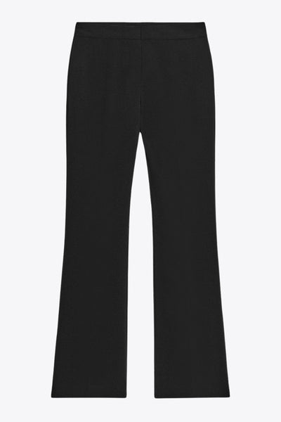 Legging ajustado de fit flare y cintura alta con pretina elástica.