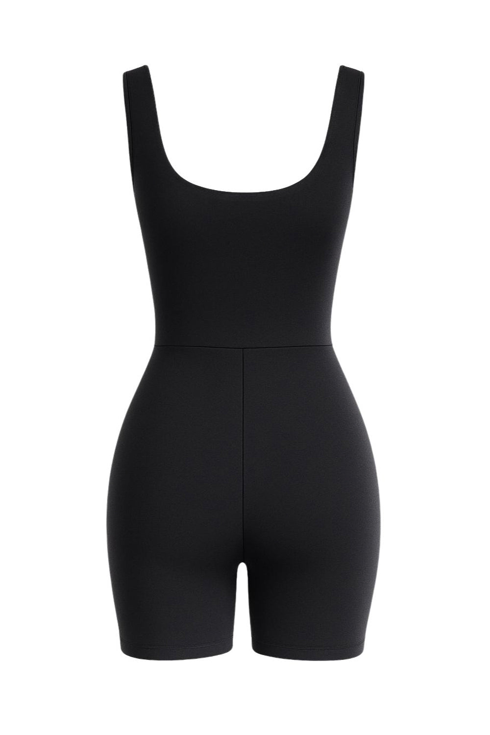 Mono corto deportivo de fit ajustado, corte en cintura, tirantes y escote cuadrado.