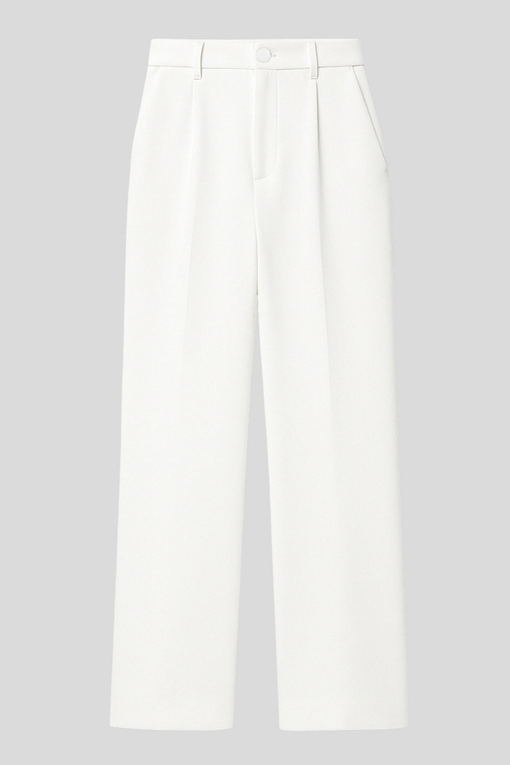 Pantalón de fit wide leg, pinzas frontales, bolsillos delanteros, cintura alta con pretina y trabillas. Detalle de vivo decorativo posterior, cierre con botón y cremallera oculta.