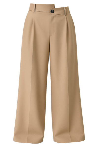 Pantalón de fit wide leg, cintura alta con pretina criss cross, trabillas, pinzas frontales con raya, bolsillos delanteros, cierre frontal con botón en contraste y cremallera oculta.