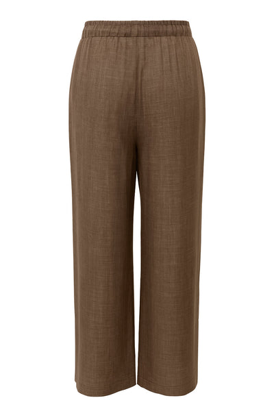 Pantalón fluido de fit recto, bolsillos delanteros, cintura alta con pretina elástica y jareta frontal ajustable.