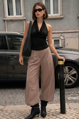 Pantalón wide leg con pinzas frontales tiro alto
