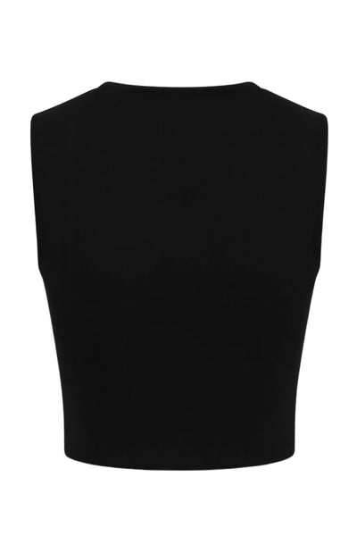 Top corto de fit ajustado, sin mangas, cuello barco, plisados decorativos en hombro y costados.