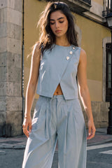 Cross-over top with buttons