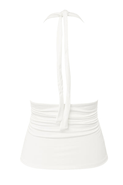 Top ajustado de cuello halter con lazado amarrable posterior, escote v con cortes y plisados frontales, escote en espalda y plisados en costados.