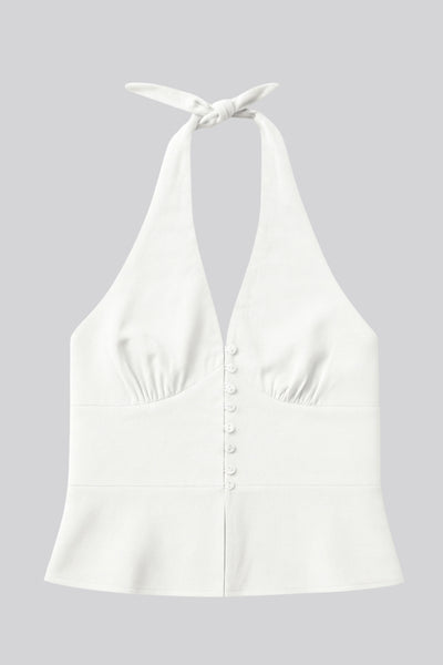 Top corto de cuello halter con nudo amarrable posterior, escote v con cortes y plisados decorativos frontales, fit ajustado, escote en espalda con fruncido posterior, cierre frontal con hilera de botones y abertura en bajo.