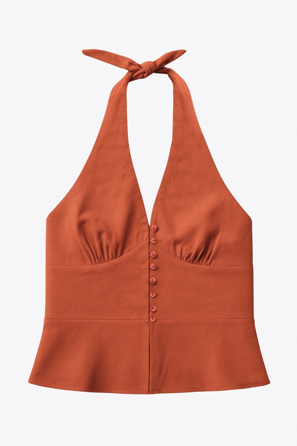 Top corto de cuello halter con nudo amarrable posterior, escote v con cortes y plisados decorativos frontales, fit ajustado, escote en espalda con fruncido posterior, cierre frontal con hilera de botones y abertura en bajo.