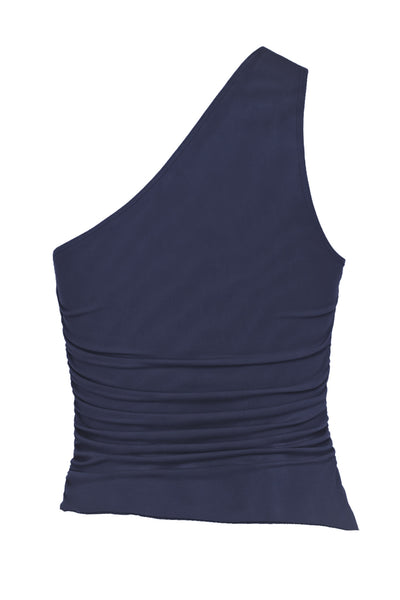 Top corto asimétrico de mesh, fit ajustado, un hombro, escote diagonal, sin mangas, detalles plisados en costado y bajo asimétrico con rib en borde.