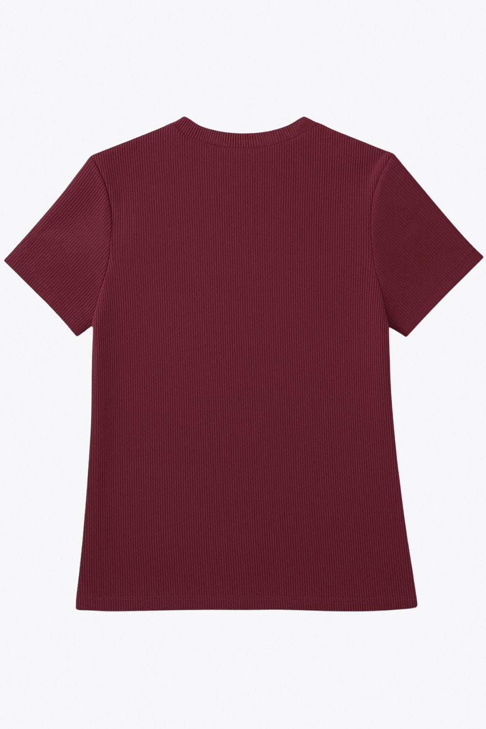 Top canalé de fit ajustado, manga corta y cuello redondo con rib en borde.