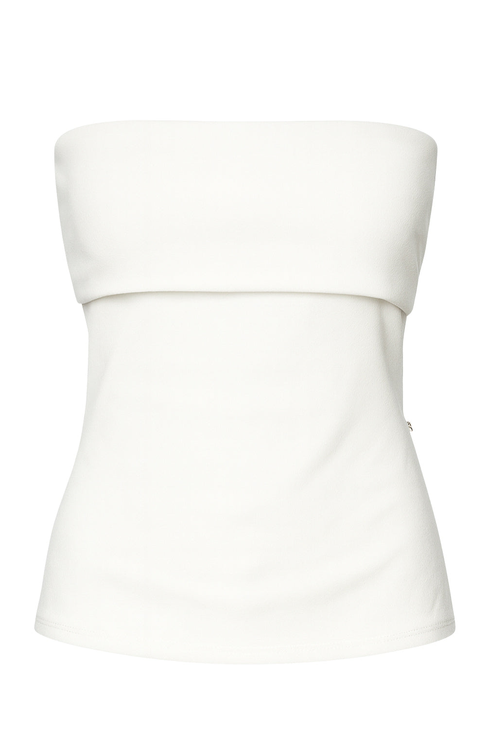 Top tubo de fit recto, strapless, escote recto con doblez decorativo en borde y detalle de abertura lateral en bajo con cremallera decorativa en contraste.