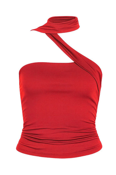 Top tubo de fit ajustado, escote recto, plisados en costados y detalle lateral de choker cruzado.