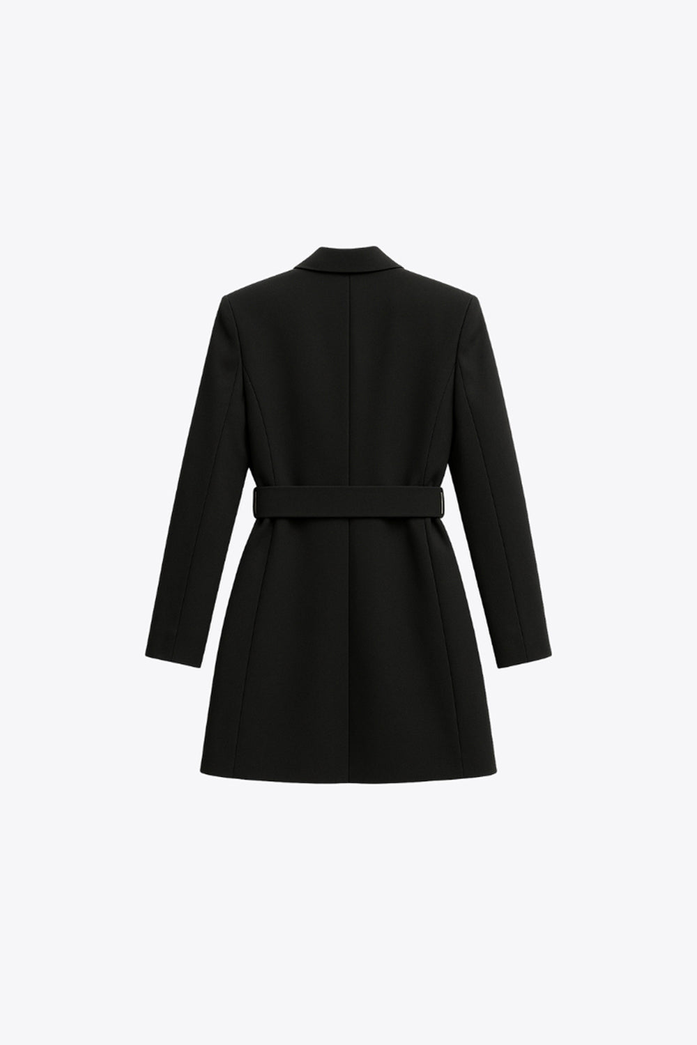 Vestido blazer corto cruzado de corte en a, manga larga, con hombreras y solapa. Cruce frontal con doble botón en contraste, bolsillos delanteros con cartera, trabillas y cinturón amarrable del mismo tejido.