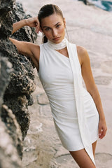 Vestido Dolley corto cuello alto