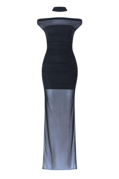 Vestido largo plisado de mesh, fit ajustado, hombros descubiertos, manga corta seguida, escote recto con plisados frontales, en hombros y costados. Detalle de transparencia en bajo y choker.